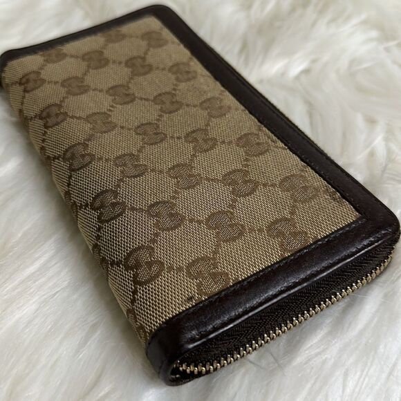 💯Authentic Gucci Zipped Long Wallet 🍀 - Picture 7 of 16